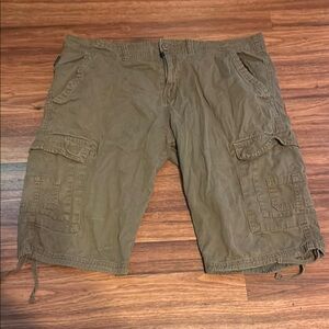 Men's Tan Cargo Shorts